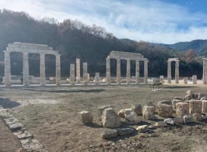 Αρχαιολογικός_χώρος_των_Αιγών